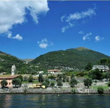 Sleeps 9 Ossuccio